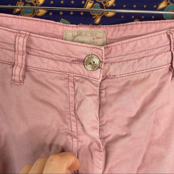 HOST PICK! 🦋5/20$🦋 Pastel Pink fabric jeans - Picture 5 of 12